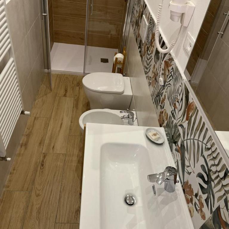 Via de' Coltelli City Center - Appartamento con 2 Camere da Letto - 17