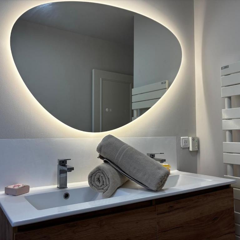 La Villa Santorin Townhouse and Jacuzzi - Villa de 1 dormitorio - 8