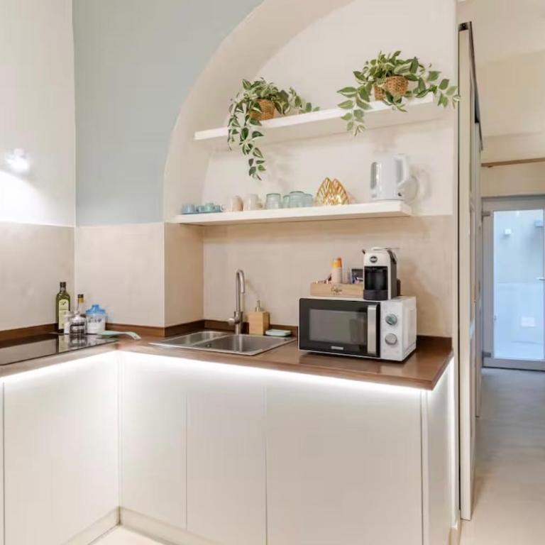 Domus Parthenope Comfort - Two-Bedroom Apartment - 6