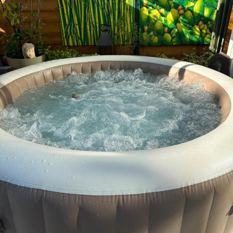 La Villa Santorin Townhouse and Jacuzzi - Villa de 1 dormitorio - 29