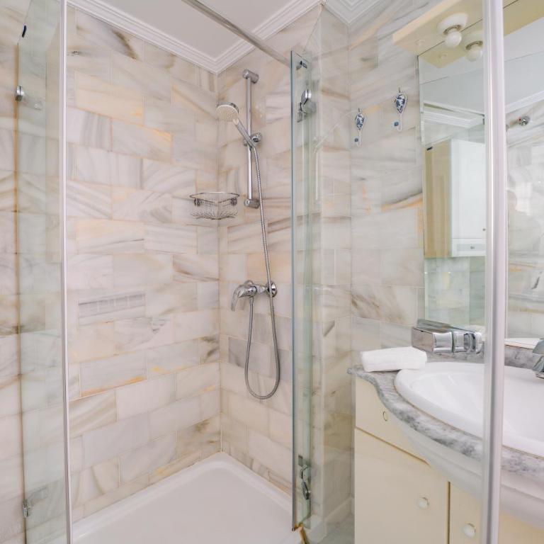 Modern Stay Near Banús & Centro Plaza - Apartamento de 1 dormitorio - 26