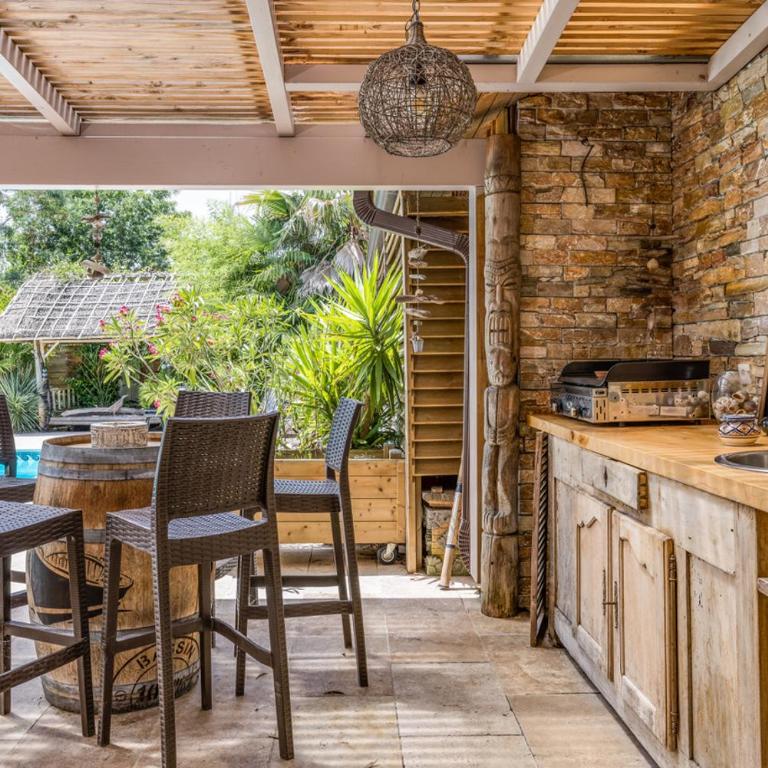 Superbe villa secteur calme avec piscine chauffée - Villa - 24