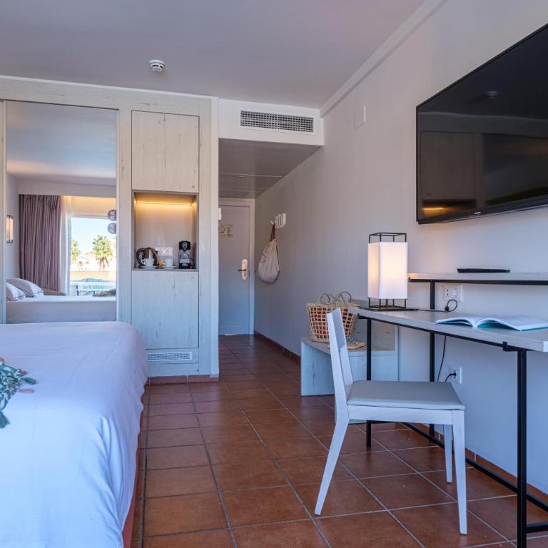 Oassium Hotel - Adults Only - Habitación Doble - 2 camas - 3
