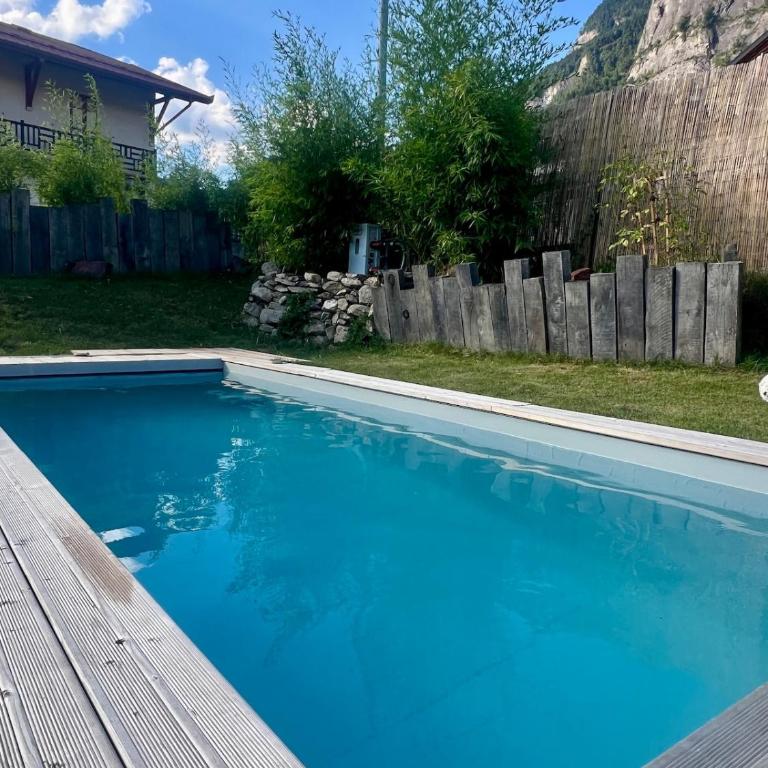 Maison calme plein sud Jardin & Piscine - Chalet - 60
