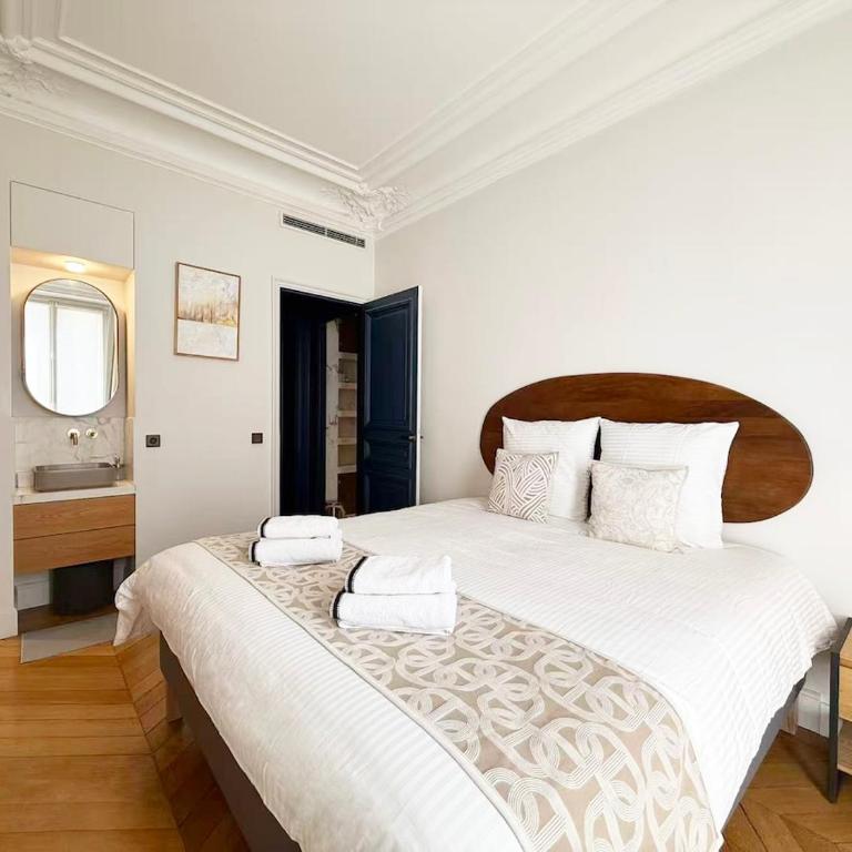 Luxury Haussmannian - Appartement 3 Chambres - 14