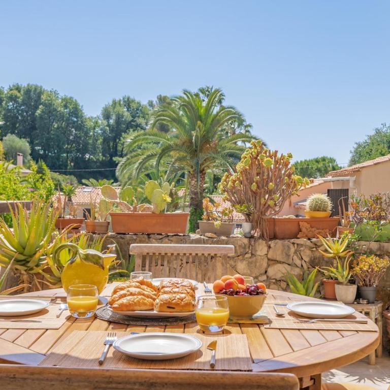 Hello Côte D'Azur - Apartment with wooded terrace and pool view - Apartment mit 1 Schlafzimmer - 1