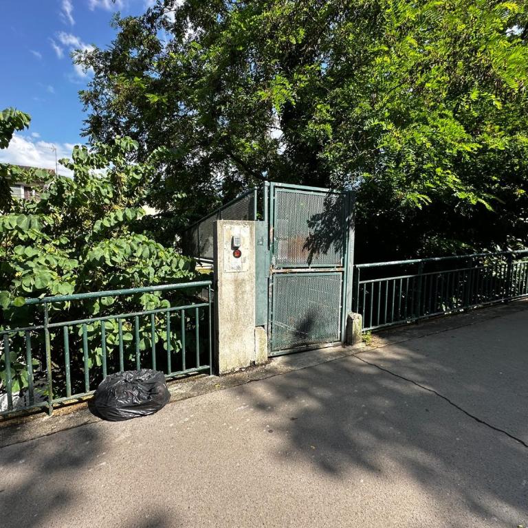 Studio cosy sur cour - Apartment - 15
