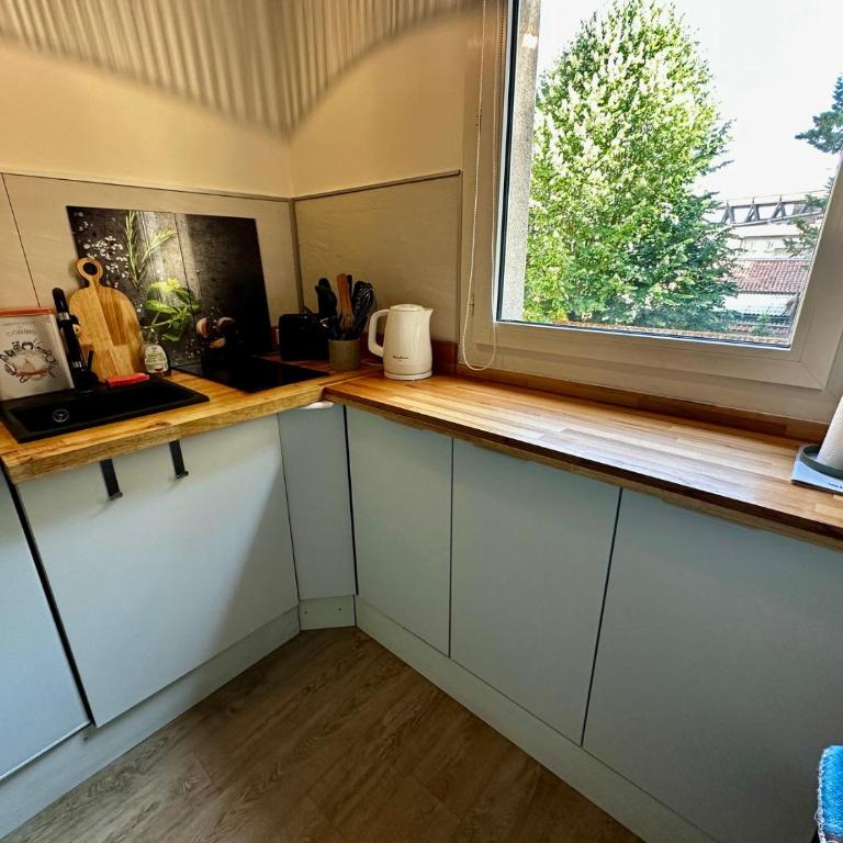 Studio cosy sur cour - Apartment - 5