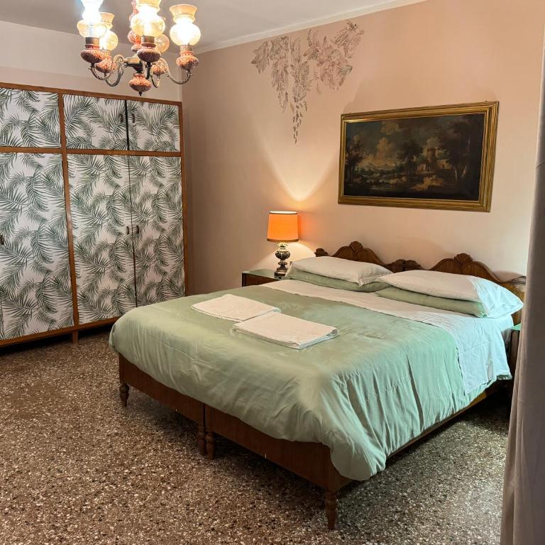 Rosewood Venice LionsClass - Comfort Dreibettzimmer mit Dusche - 22
