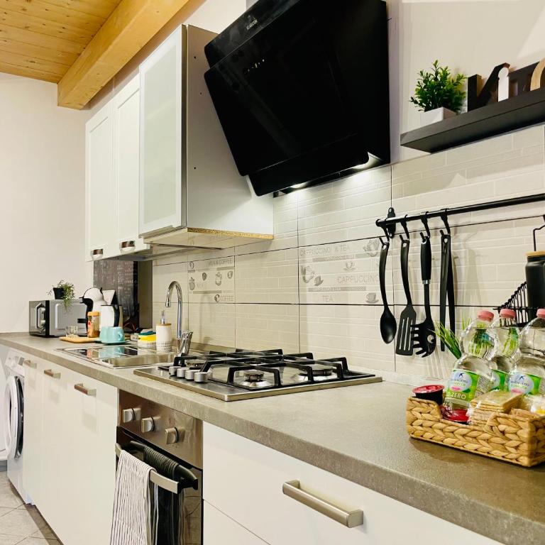 Thiago Home-Elegant Mansarda Santa Giulia Square - One-Bedroom Apartment - 9