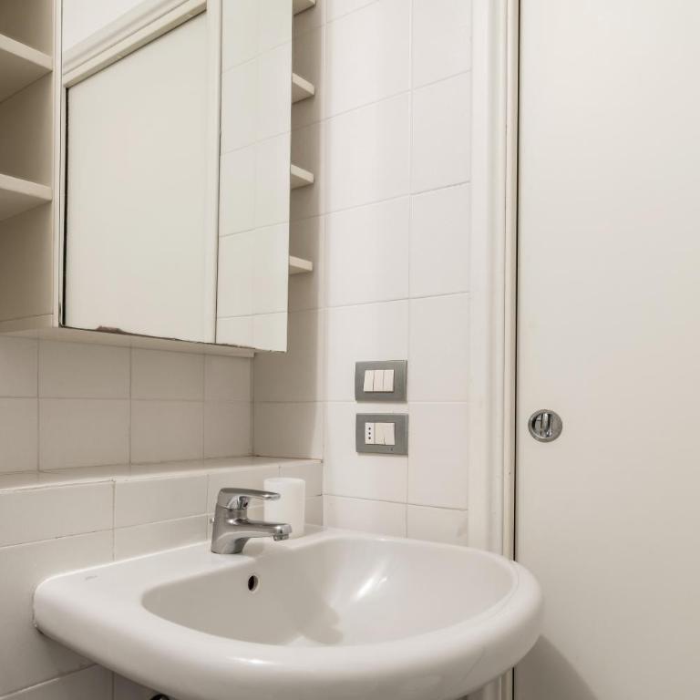 Salasco 40 - Trilocale in Porta Romana con garage - Appartamento - 29