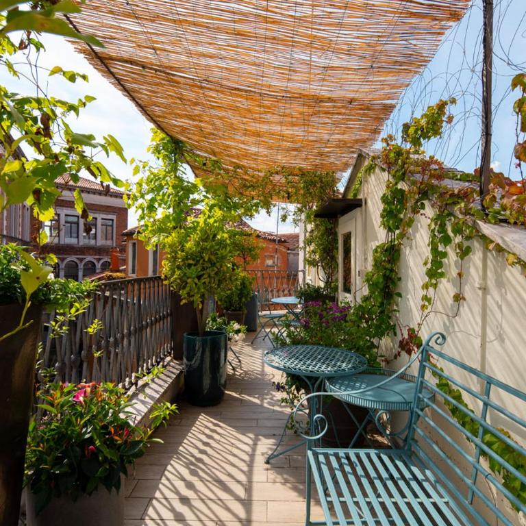 Cà Cornelia - a rooftop terrace with dazzling view - Two-Bedroom Apartment - 18