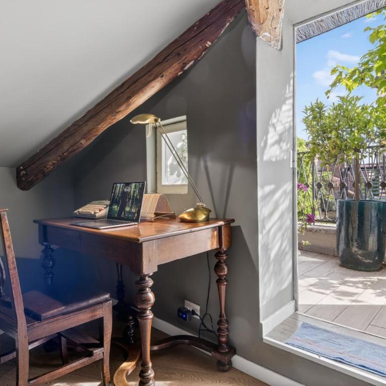 Cà Cornelia - a rooftop terrace with dazzling view - Two-Bedroom Apartment - 55