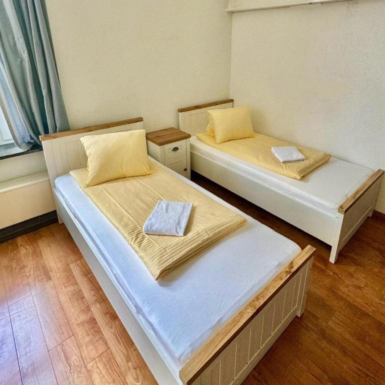 APARTMENT Alessio - Two-Bedroom Apartment - 11