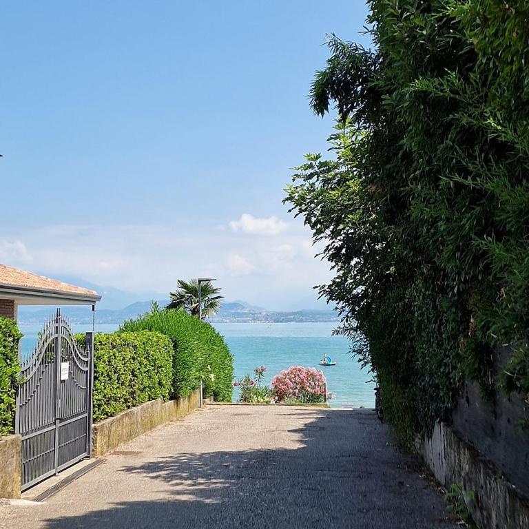ADea Domus - Appartamento con 2 Camere da Letto - 1
