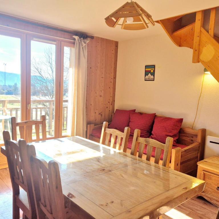 Votre Havre de Paix en Montagne - chalet 6 personnes avec piscine et sauna - Chalet - 6