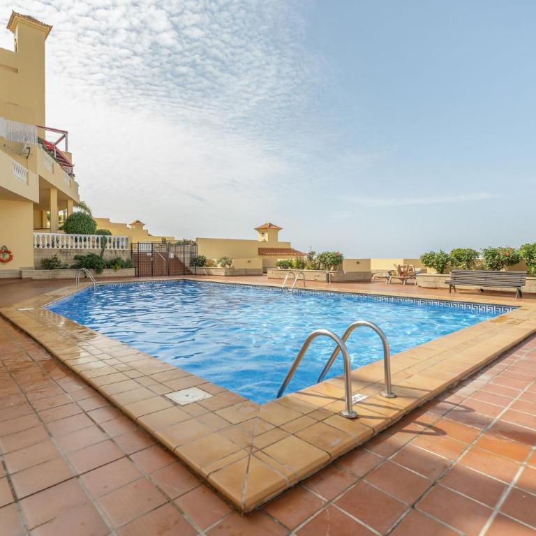 Cozy 2-Bedroom Apartment in Playa de las Amricas - Apartment - 1