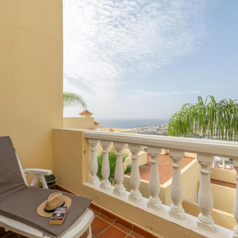 Cozy 2-Bedroom Apartment in Playa de las Amricas - Apartment - 5