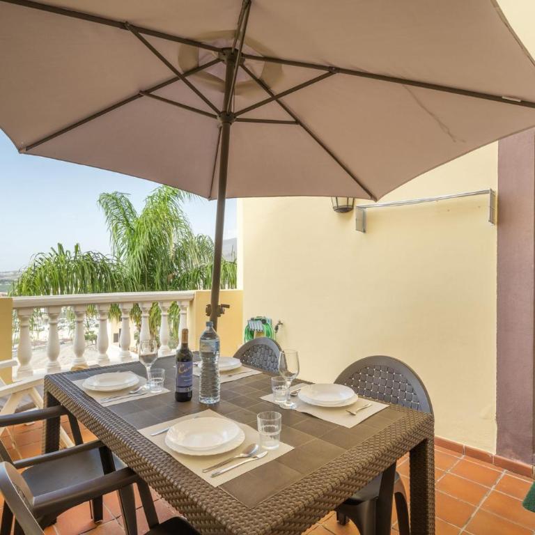 Cozy 2-Bedroom Apartment in Playa de las Amricas - Apartment - 7