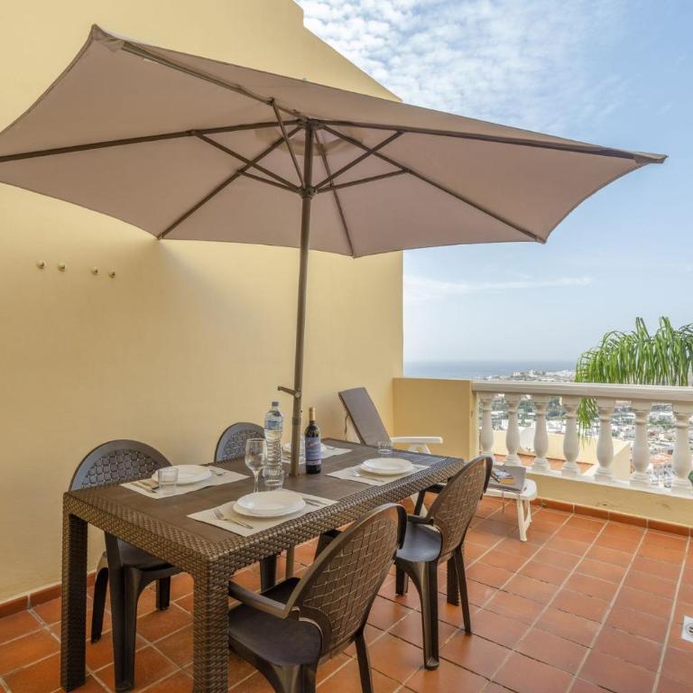 Cozy 2-Bedroom Apartment in Playa de las Amricas - Apartment - 8