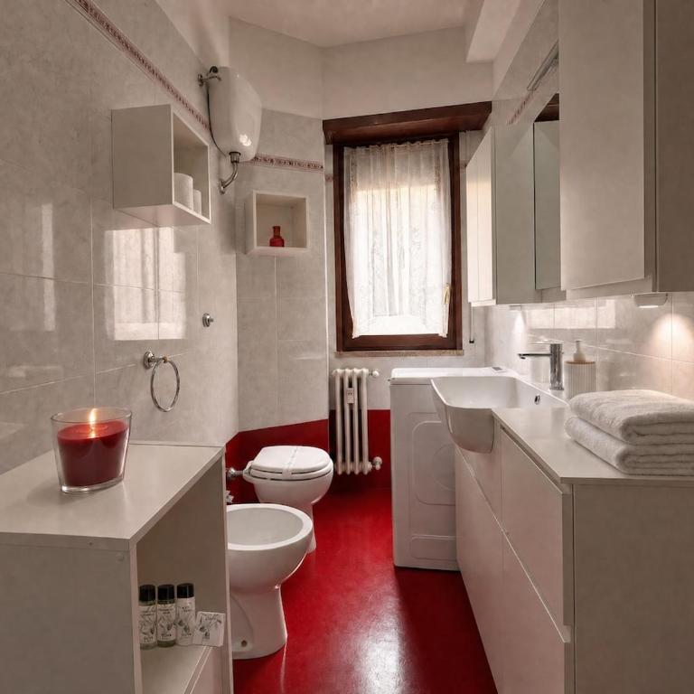20 min to Fontana di Trevi with Metro A - Consoli - Three-Bedroom Apartment - 10