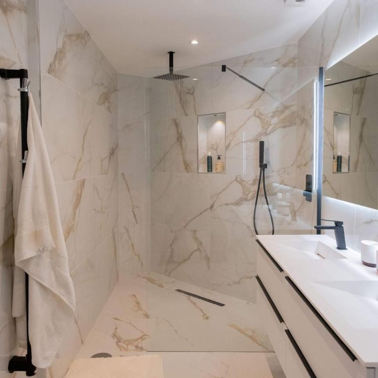 Modern 3 bedroom apt walking distance to Puerto Banus - Apartamento - 27