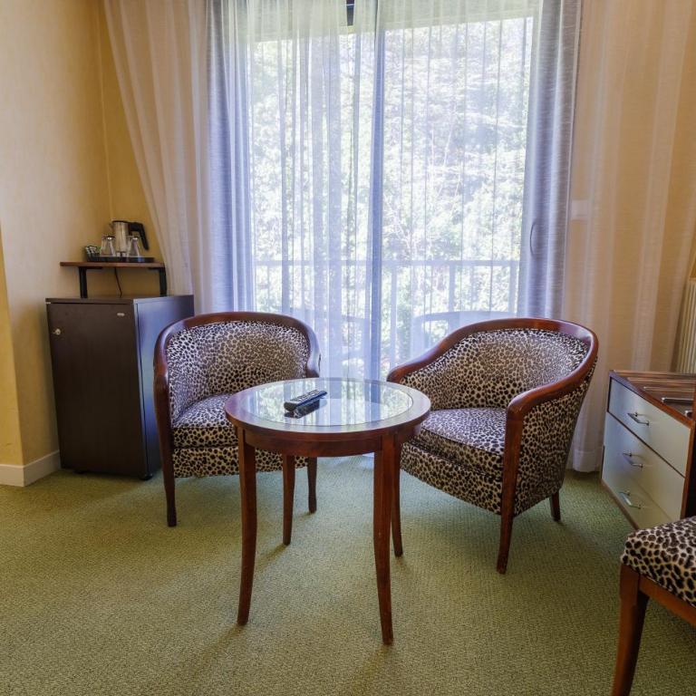 Villa Borghese, The Originals Relais - Junior Suite with Balcony - 3