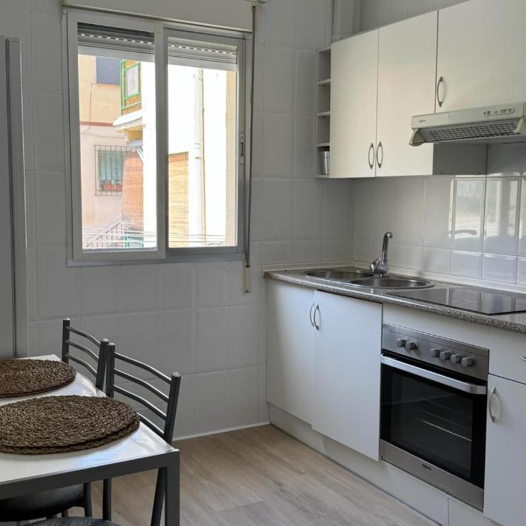 Puerta del Vado - Apartamentos Aloha Toledo - Apartamento de 3 dormitorios - 52