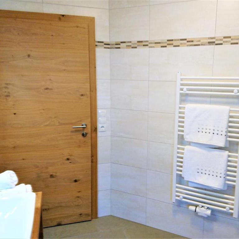 Apart Troppmair - Two-Bedroom Apartment - 10
