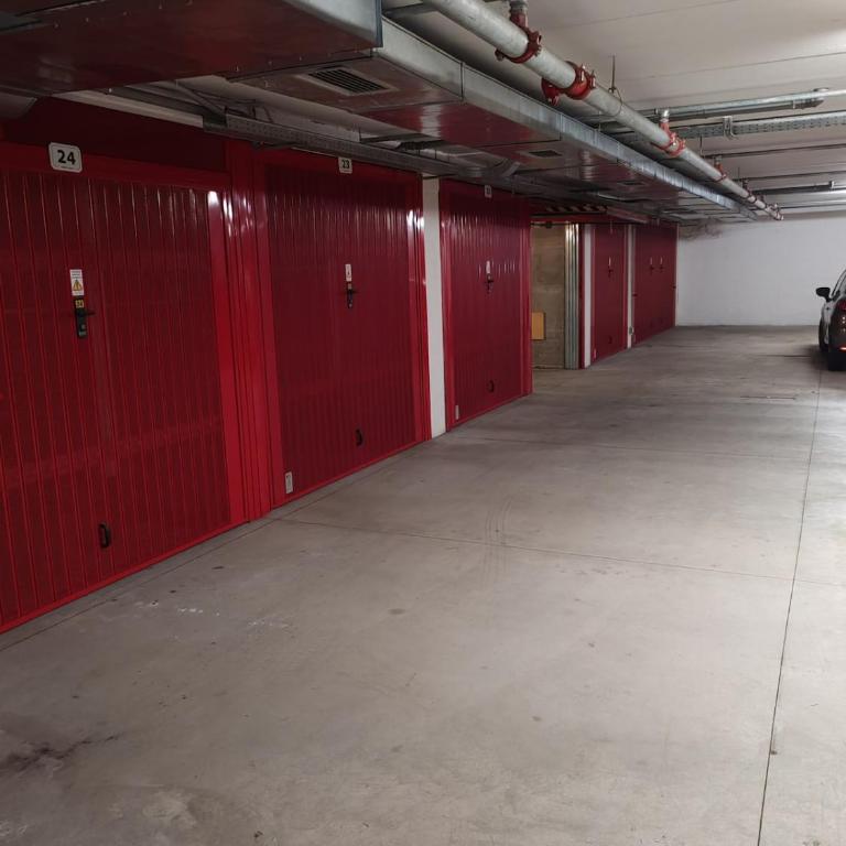Spacious Apartment - M4 to Duomo - Free Garage - Appartamento con 3 Camere da Letto - Piano Alto - 16