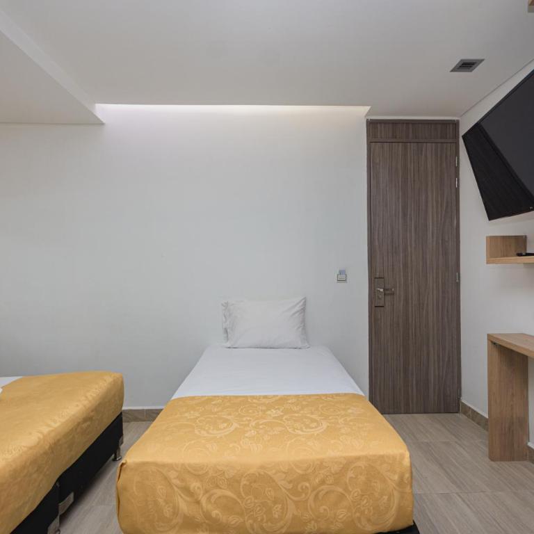 Hotel Piso 12 - Habitación cuádruple - 10