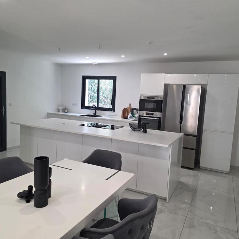 Beautiful family villa with terrace and garden - Villa de 1 dormitorio - 3