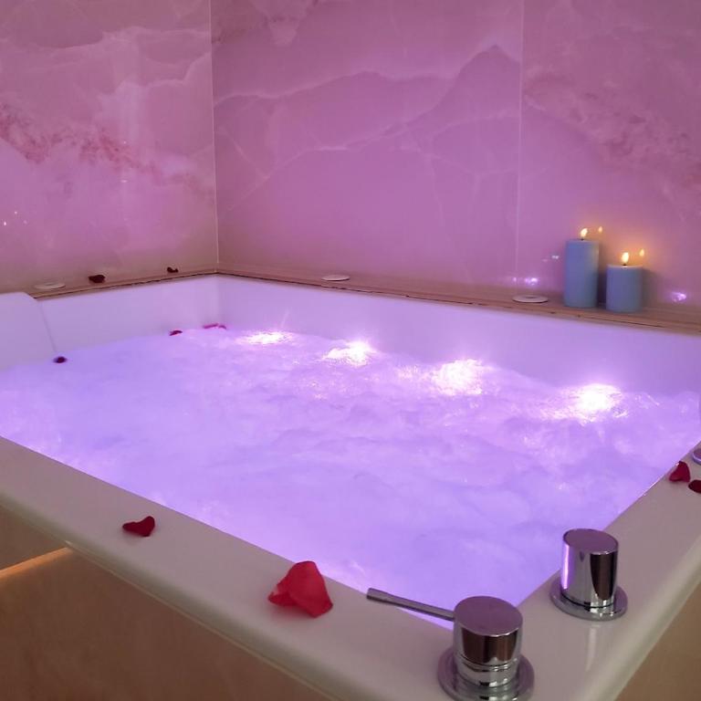 L'Instant - City Center - Jacuzzi - Apartment mit 1 Schlafzimmer - 9