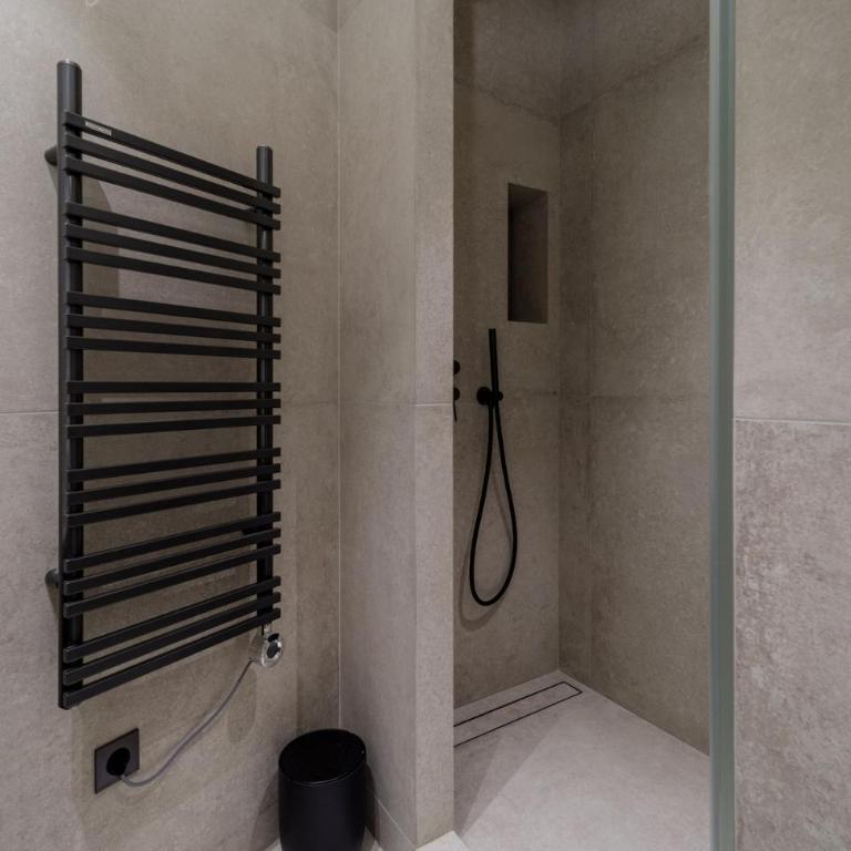 Bright apartment with AC - Apartment mit 3 Schlafzimmern - 2
