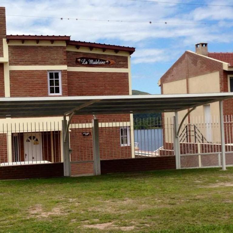 Bright and spacious Bialet Massé cabin - Two-Bedroom House - 32
