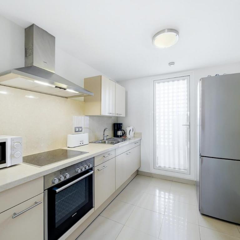 Comfortable apartment with a large terrace and a pool - Apartment mit 2 Schlafzimmern - 15