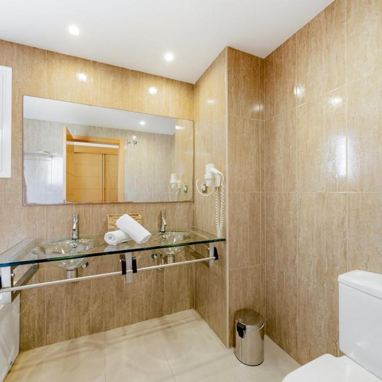 Comfortable apartment with a large terrace and a pool - Apartment mit 2 Schlafzimmern - 16