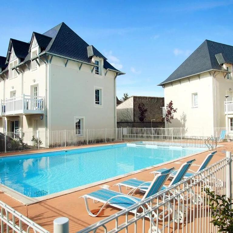 Duplex 6pers Piscine Chauffée Plage Centre Ville à pieds - Appartement 2 Chambres - 3