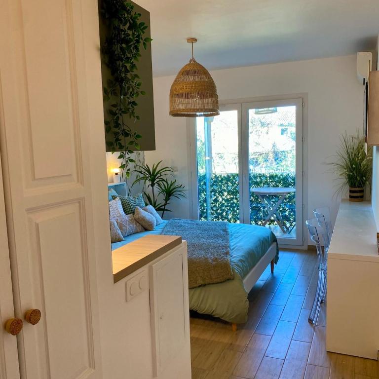 ChezLisa - Cozy Studio with Terrace and Parking - Appartement 1 Chambre - 17