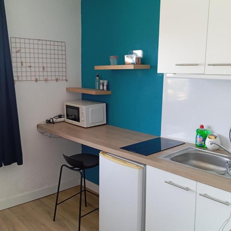 Studio proche du CHU - Apartamento de 1 dormitorio - 9