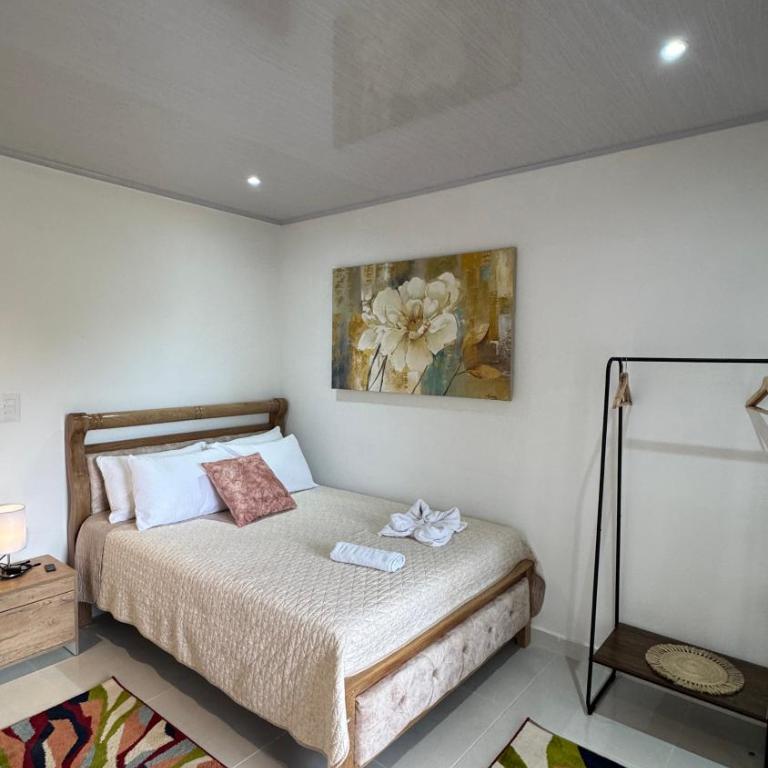 Donde Mildred Hostal y Cafe - Apartment with Balcony - 9