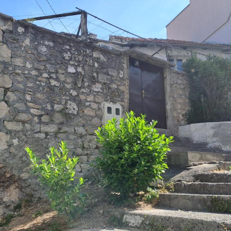Bajatova Heritage House with Private Courtyard - Vila sa 1 Spavaćom Sobom - 16