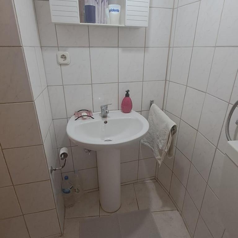 Bajatova Heritage House with Private Courtyard - Vila sa 1 Spavaćom Sobom - 17