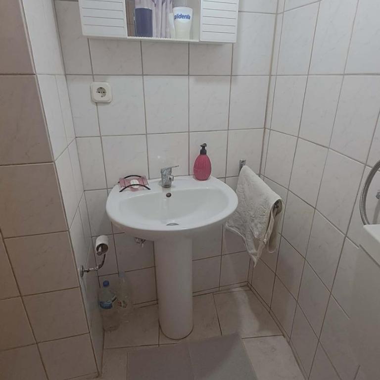 Bajatova Heritage House with Private Courtyard - Vila sa 1 Spavaćom Sobom - 22