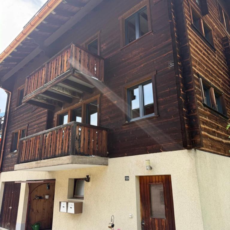 Hotel Grimsel - Dreibettzimmer mit Balkon - Nebengebäude - 7