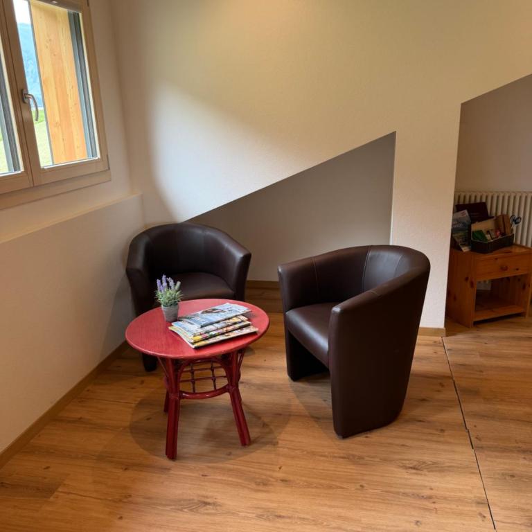 Hotel Grimsel - Dreibettzimmer mit Balkon - Nebengebäude - 4