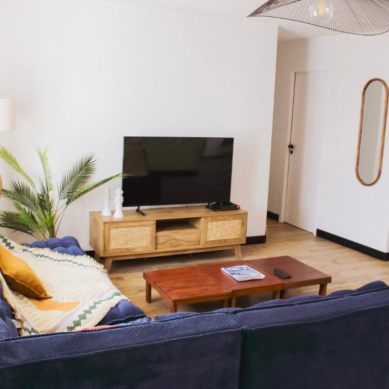 Maison Bleue 8 à 10pers avec Piscine - Haus mit 5 Schlafzimmern - 10