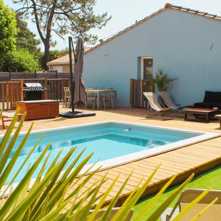 Maison Bleue 8 à 10pers avec Piscine - Haus mit 5 Schlafzimmern - 5