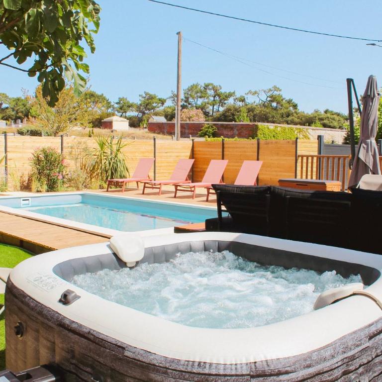 Maison Bleue 8 à 10pers avec Piscine - Haus mit 5 Schlafzimmern - 1