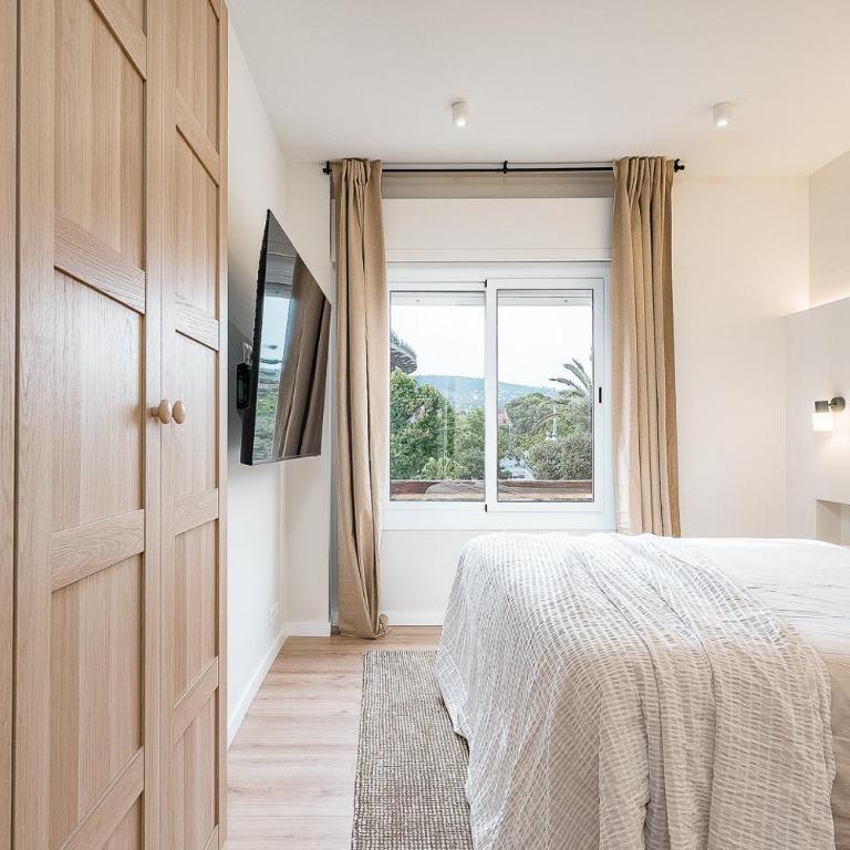 Camp Nou Grand Apartment - Four-Bedroom Luxury Apartment - 23